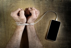مقیاس استفاده افراطی از تلفن همراه
